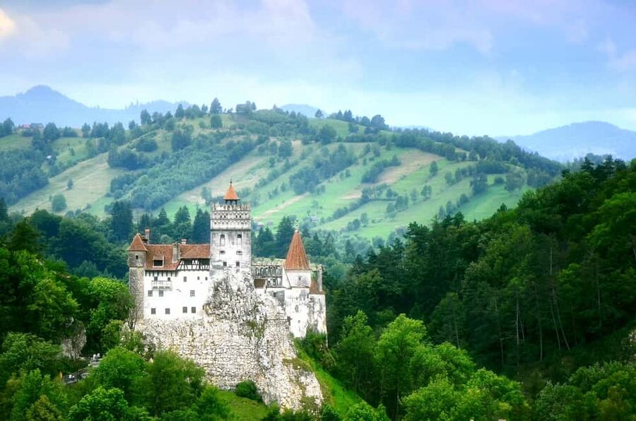 1-Day Guided Tour: Bucharest-Peles, Dracula Castle & Brasov - Who should book this Bucharest day trip
