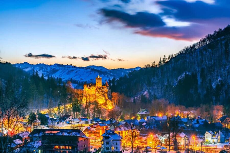 1-Day Minivan Tour 3 Castles: Peles, Wednesday & Dracula’s - Key points to know before booking
