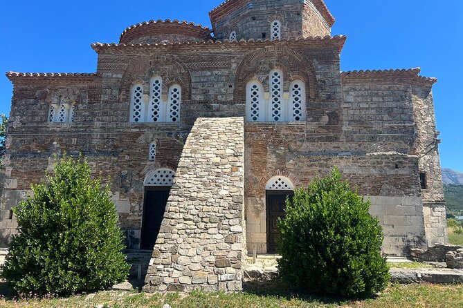 1-Day Tour in Blue Eye, Monastery, Gjirokaster and Lekursi Castle - Transport, guiding, and the pace of the day