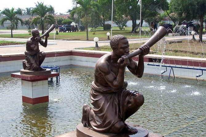 10 Days Trip to Cape Coast and Elmina Castles from Accra - Kumasi and the Ashanti world