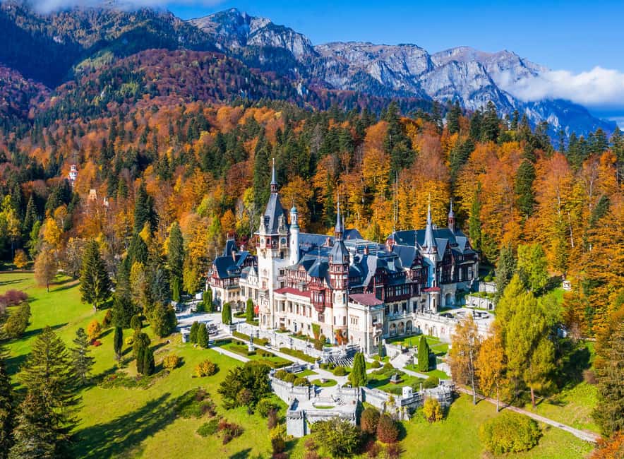 3 Castle Bucharest: Dracula Castle, Wednesday & Peles Castle - Food, comfort, and what to carry