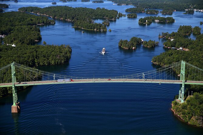 3-Hour 1000 Islands Cruise from Gananoque with views of Boldt Castle - Zavikon Island and the shortest international bridge