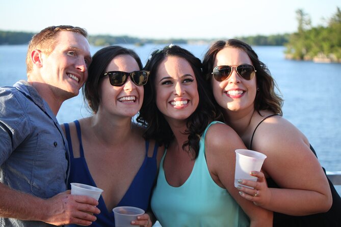 3-Hour 1000 Islands Cruise from Gananoque with views of Boldt Castle - Seating, weather, and the onboard experience