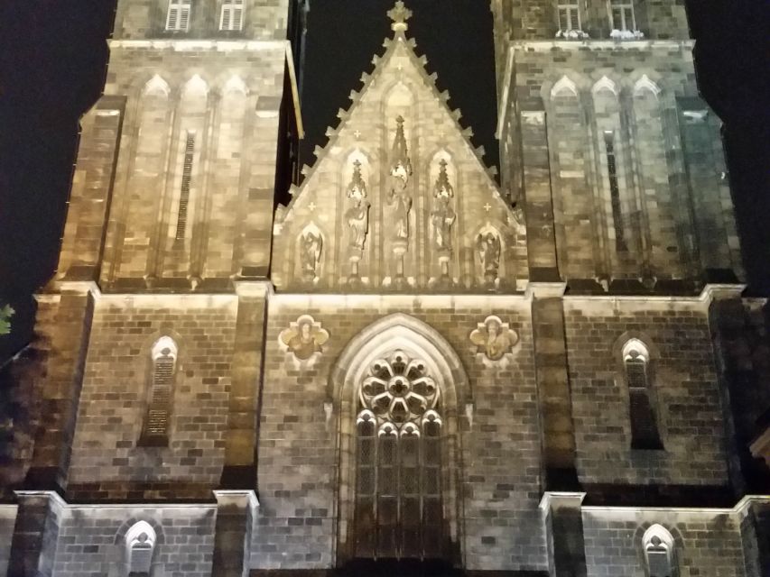 3-Hour Prague Castle & Interiors Tour - Walking down through Lesser Town toward Charles Bridge