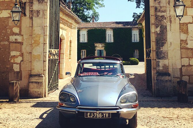 3H private city tour of Bordeaux and vineyard in a Citroën DS - Why the Citroën DS changes the Bordeaux experience