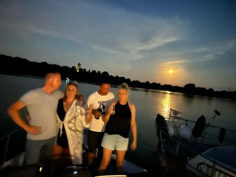 4h Harbor and Castle Sightseeing Cruise, our most booked! - Swimming Stops and Simple Comforts