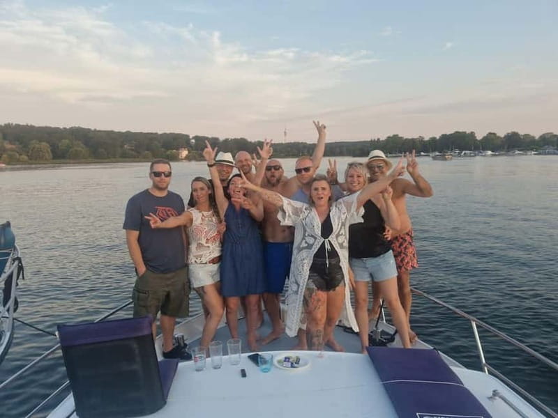 4h Harbor and Castle Sightseeing Cruise, our most booked! - Who Will Enjoy This Cruise Most