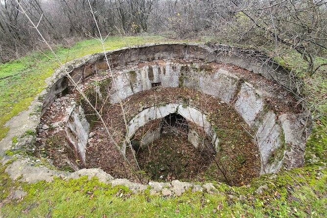 5h Abandoned Fort, Dracula's Grave and Mogoșoaia Palace, Private - The guides make the difference