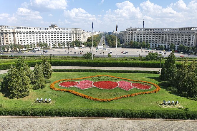 8h Bucharest Communism Tour - Best of Bucharest with Dracula's Tomb - Guides, transport, and the private-tour advantage