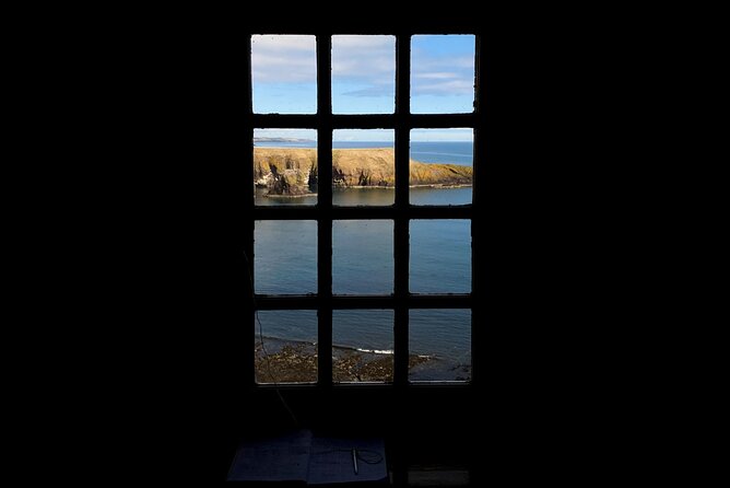 Aberdeen & Shire Castle & Distillery Private Group one Day Tour - Dunnottar Castle and the best first hour