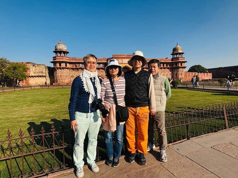 Agra: Agra Fort and Baby Taj Private Tour with Pickup & Drop - Agra Fort: one hour inside a Mughal stronghold