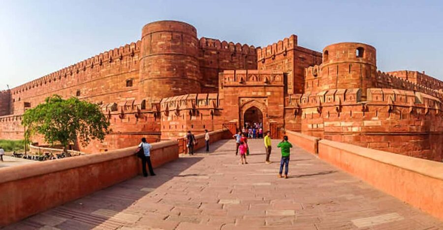 Agra fort, Baby Taj & Mehtab Bagh Express Ticket With Option - Baby Taj offers a smaller, more detailed stop