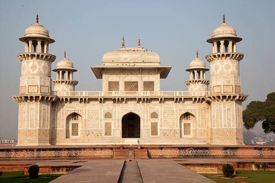 Agra fort, Baby Taj & Mehtab Bagh Express Ticket With Option - Is $11 good value?