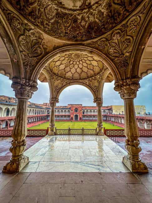 Agra Fort: Guided UNESCO Heritage Walking Tour - Why Agra Fort deserves time beyond the Taj Mahal