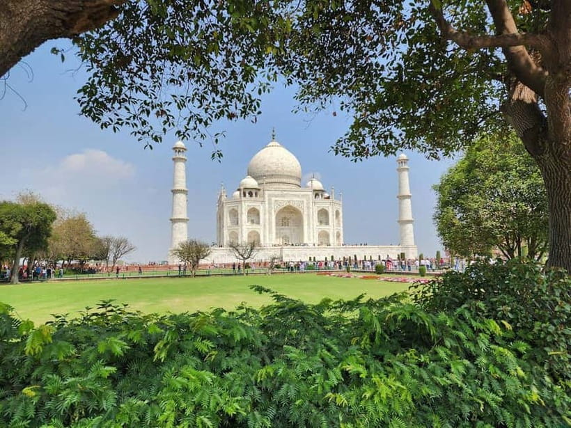 Agra: Guided City Tour Taj Mahal Agra Fort & Baby Taj by Car - Who should book this experience?