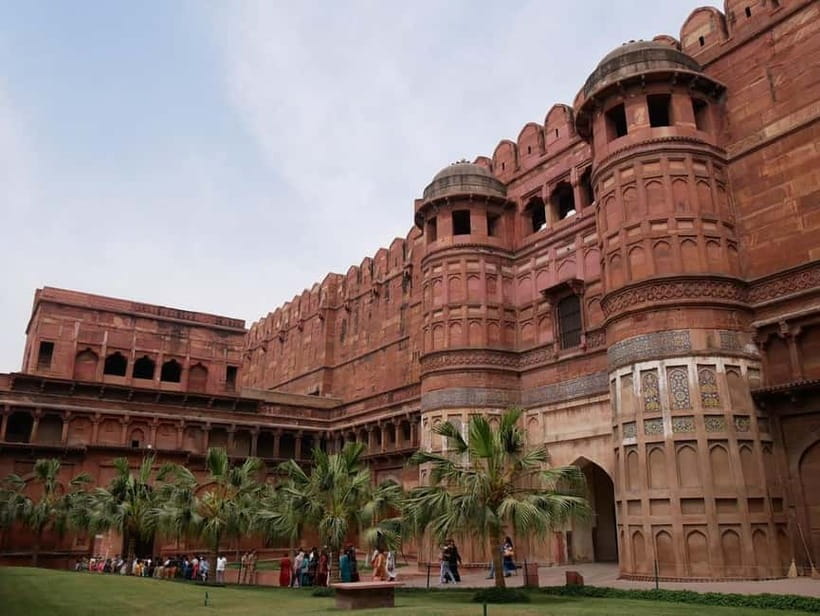 Agra: Guided City Tour Taj Mahal Agra Fort & Baby Taj by Car - Sunset from Mehtab Bagh