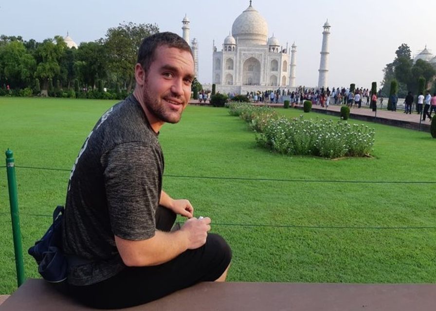 Agra: Guided Tour of Taj Mahal, Agra Fort and Fatehpur Sikri - Lunch is flexible, not fixed