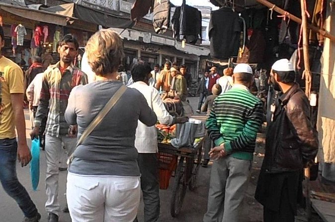 Agra Old City & Bazaar Tour, With Taj mahal & Fort. - Guide style and what you can expect