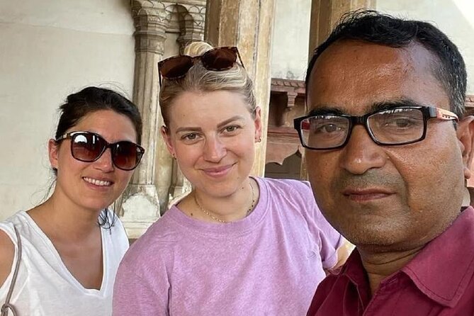 Agra Skip the Line Taj Mahal and Agra Fort Private Tour - What the private format changes
