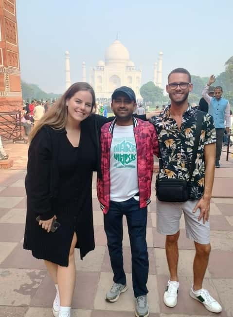 Agra: Taj Mahal, Agra Fort & Baby Taj Guided Day Tour - Agra Fort, where the imperial story gets larger