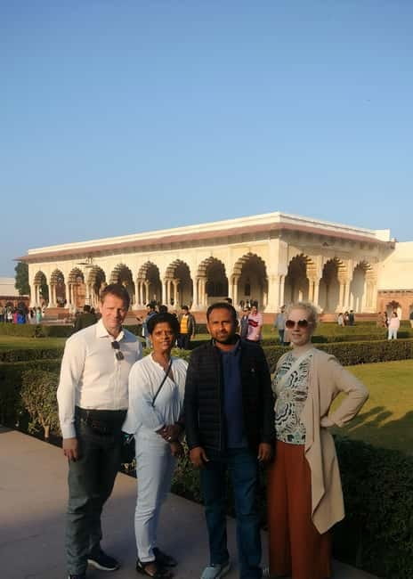 Agra: Taj Mahal, Agra Fort & Baby Taj Guided Day Tour - Who should book this Agra day tour?