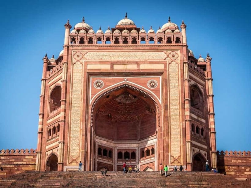 Agra: Taj Mahal, Agra Fort & Fatehpur Sikri Guided Tour - Lunch in Agra, included only in one option