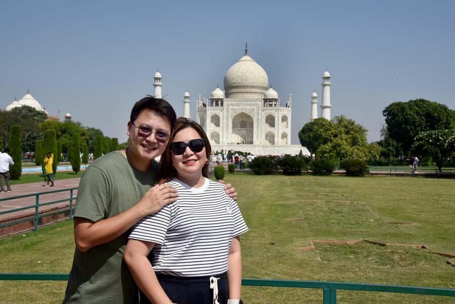 Agra: Taj Mahal & Agra Fort Skip-the-Line Private Tour - The break for breakfast or lunch in Agra