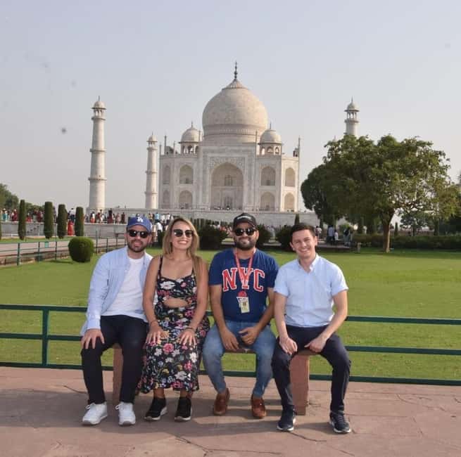 Agra: Taj Mahal & Agra Fort Skip-the-Line Private Tour - What the guide adds to the visit