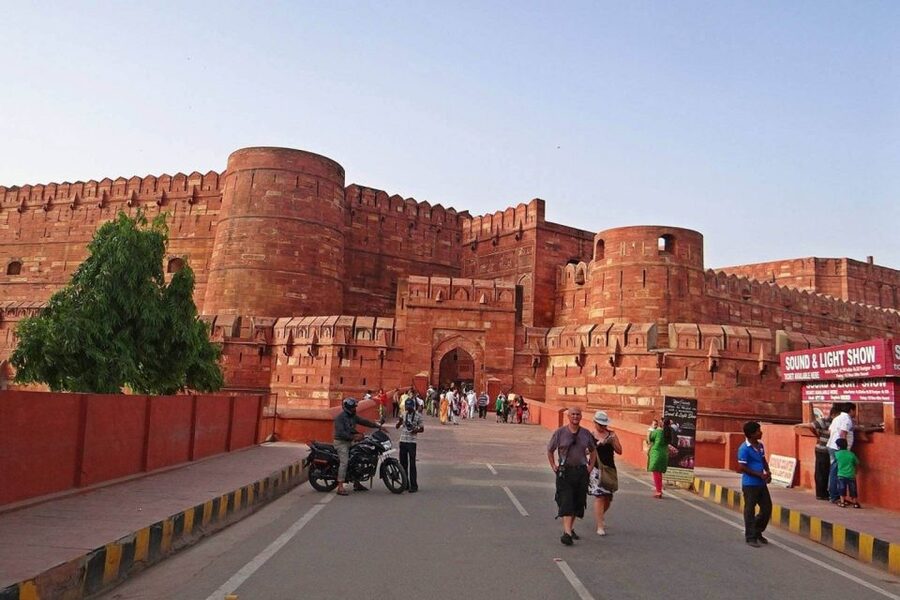 Agra: Tajmahal and Agra fort Entry tickets with Tour Guide - A practical 4 to 5-hour itinerary