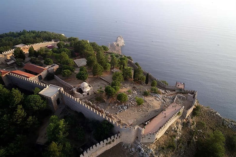 Alanya: Castle Sunset Tour, Damlatas Cave&Cable Car Options - Who will enjoy this three-hour route