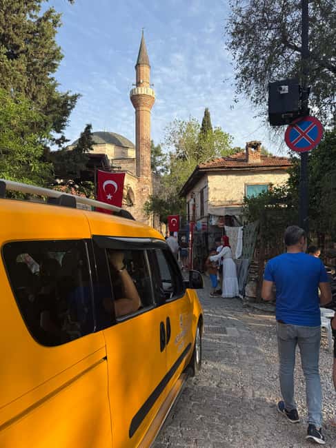 Alanya City, Castle & Boat Tour with Bazaar and Swim Stop - The guides and language choices