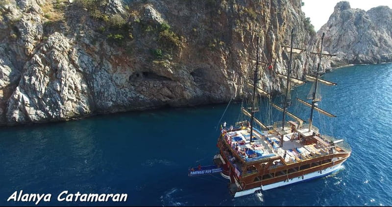 Alanya: Family-Friendly Catamaran Cruise with Castle Views - Setting sail from Alanya Harbour