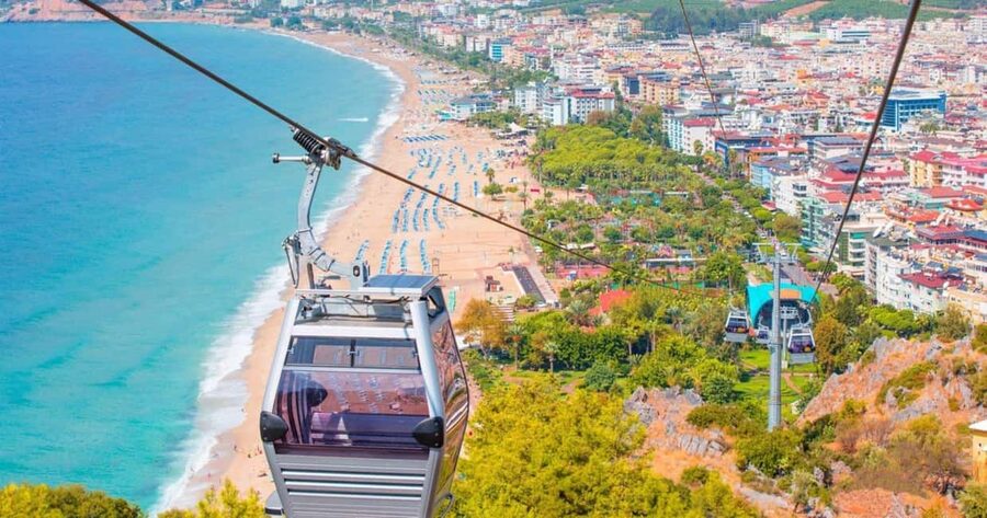 Alanya Night City Tour: Castle, Cleopatra Beach & Cable Car - Free time at Cleopatra Beach
