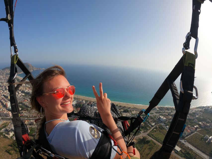 Alanya: Tandem Paragliding Over a Castle and the Sea - The 15 to 25 minute flight
