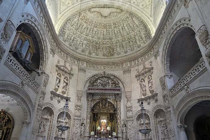 Alcazar, Cathedral and Giralda Guided Tour with Priority Tickets - Who Will Enjoy This Tour Most?