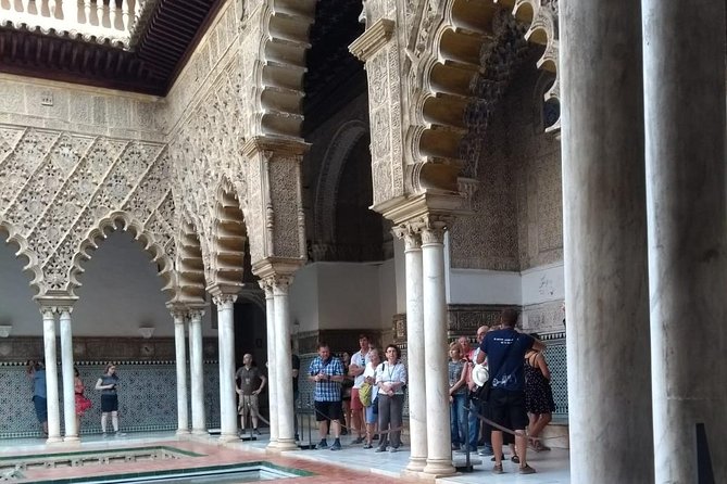 Alcazar of Seville with Cathedral & Giralda English Tour - Why the Alcázar is the star attraction