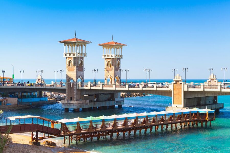 Alexandria: Library, Amphitheater & Citadel Tour - Stanley Bridge and the ride back