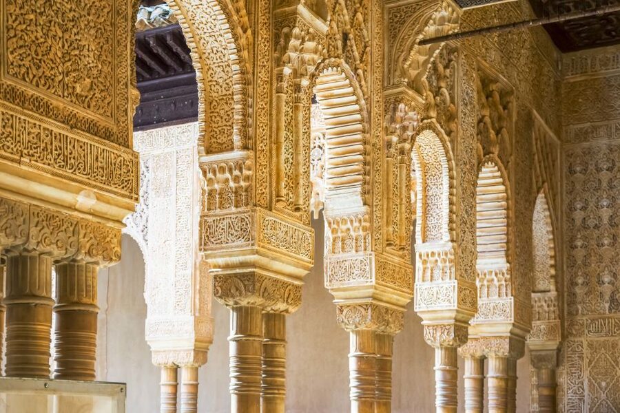 Alhambra and Albaicín Full-Day Private Tour from Seville - Alcazaba, Generalife, and Palace of Charles V