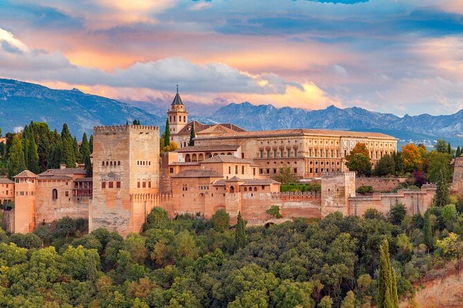 Alhambra Complete: Ticket Skip-the-Line Nasrid Palace and Generalife with Guide - Key points to know before you book