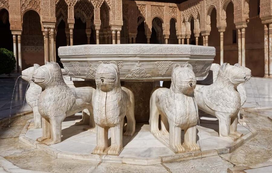 Alhambra: complete tour with Nasrid Palaces, official tour guide, and tickets - Key points to know before you book