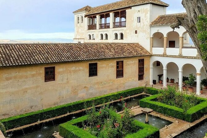 Alhambra Experience – Explore Nasrid Palaces & Generalife Gardens - The biggest risk: confirmation may come late
