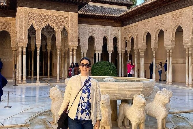 Alhambra Experience – Explore Nasrid Palaces & Generalife Gardens - Getting there and preparing for the visit