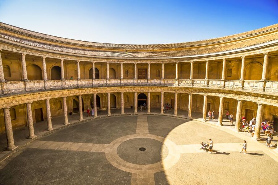 Alhambra: Generalife Gardens & Alcazaba Fast-Track Tour - What the Guide Adds