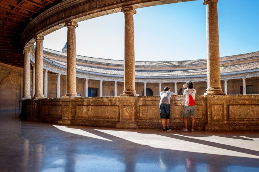 Alhambra & Generalife Tour including Transport & Admission - Who should book this Alhambra tour?