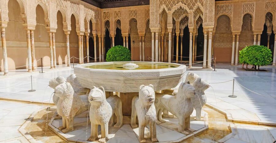 Alhambra & Nasrid Palace: Private Tour with Tickets - Why the Alhambra works best with a guide