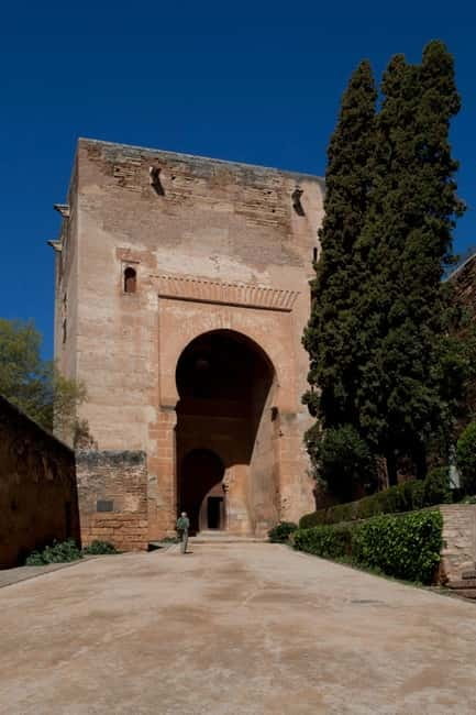 Alhambra Surroundings: History, Architecture and Legends - Santa Maria Church and the convent show the site after Muslim rule