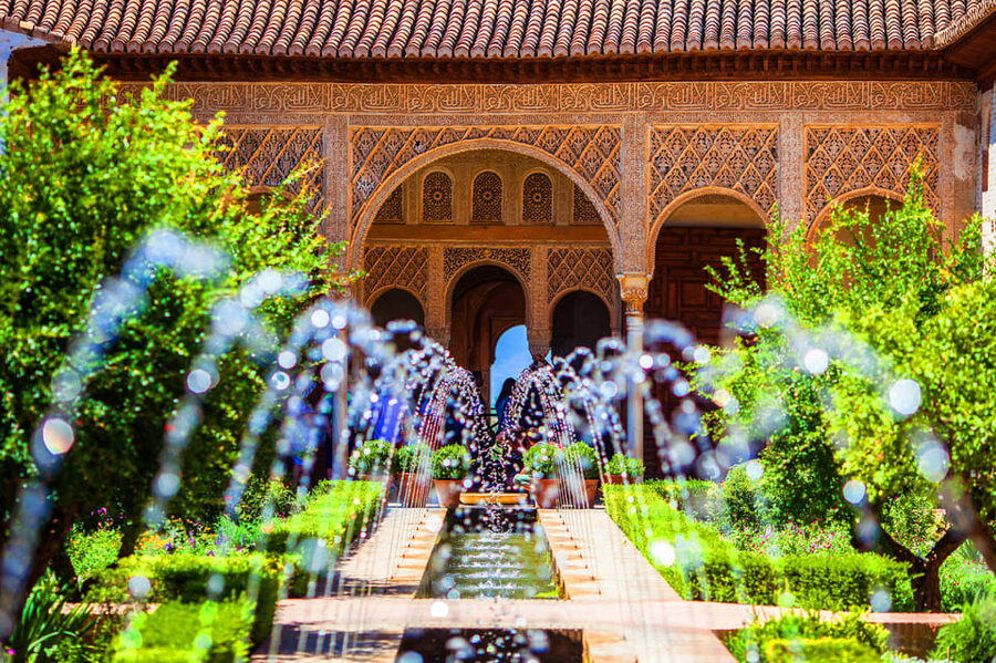 Alhambra: Ticket with Audioguide - Why the Alhambra works well with an audio guide