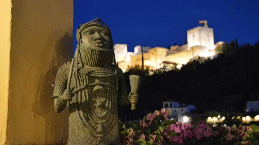 Alhambra: Tour Leyendas de la Alhambra - Key points to know before booking