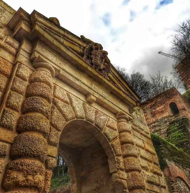 Alhambra: Tour Leyendas de la Alhambra - The Palace of Charles V and the Christian chapter