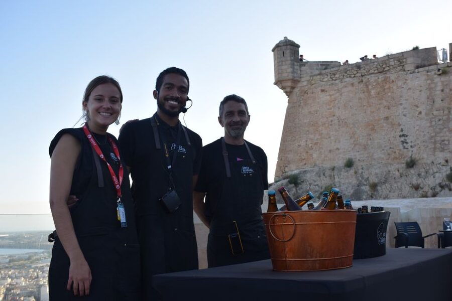 Alicante: Craft Beer Tasting at Santa Barbara Castle - Getting to the castle without losing your tasting time